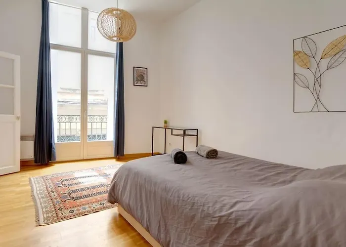 *appart 2 Chambres, Hypercentre, Emplacement N°1* *