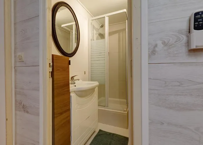 *appart 2 Chambres, Hypercentre, Emplacement N°1* Apartamento *